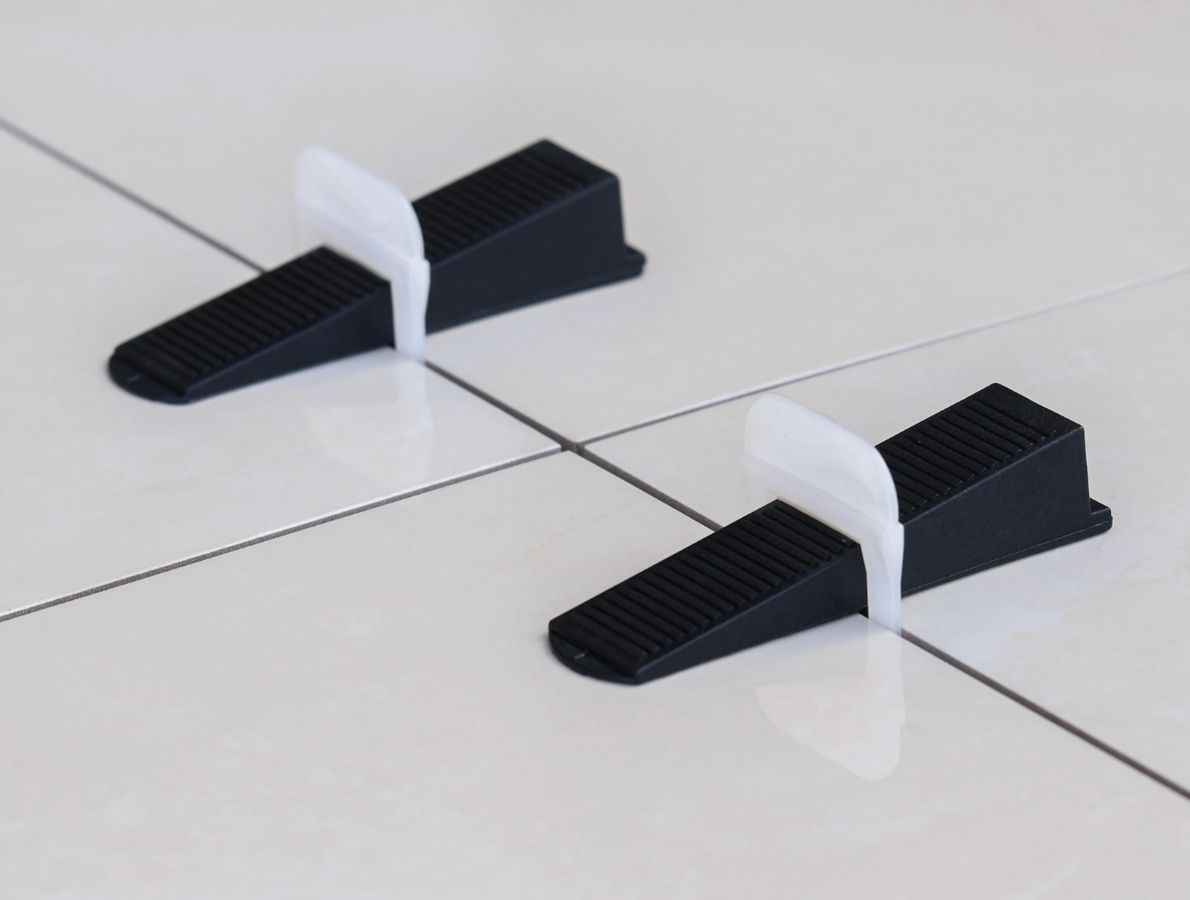 How to Get Perfect Grout Lines and Flat Tiles with Spacers and Levellers