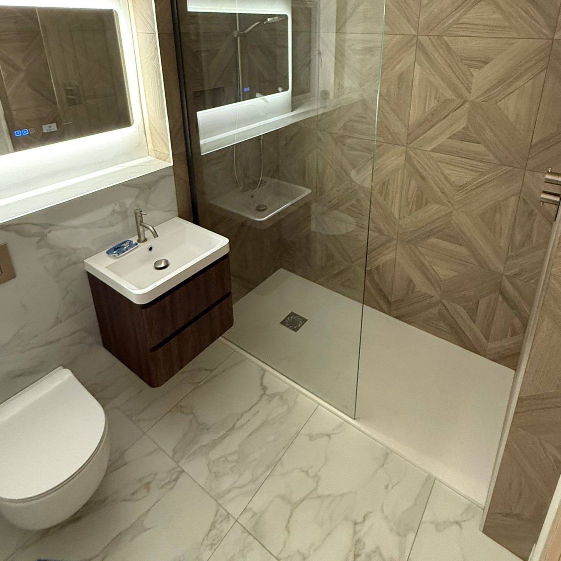 Livorno Grey Gold Marble Effect Tile - 600x600mm