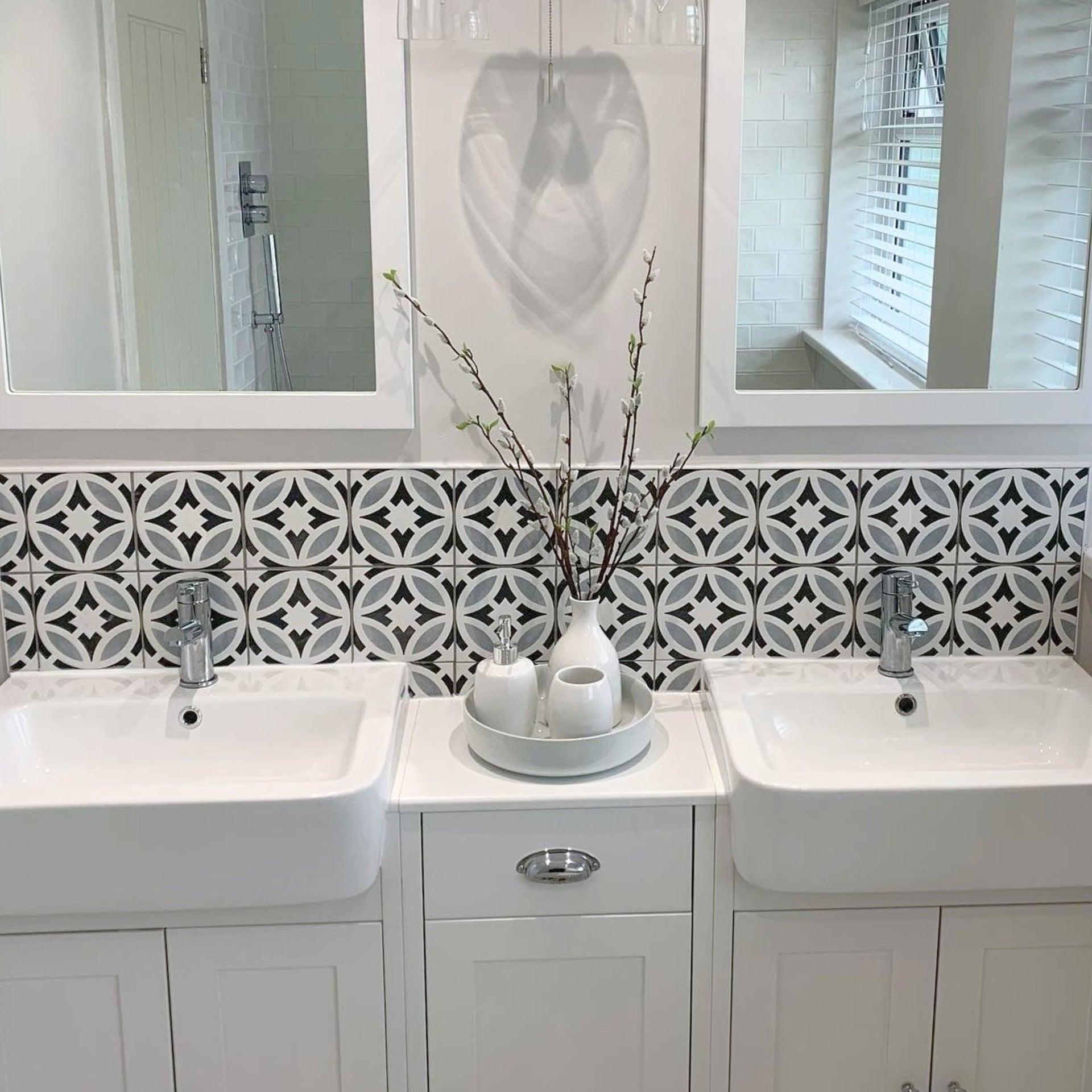 New England Mono Star Decor Tile