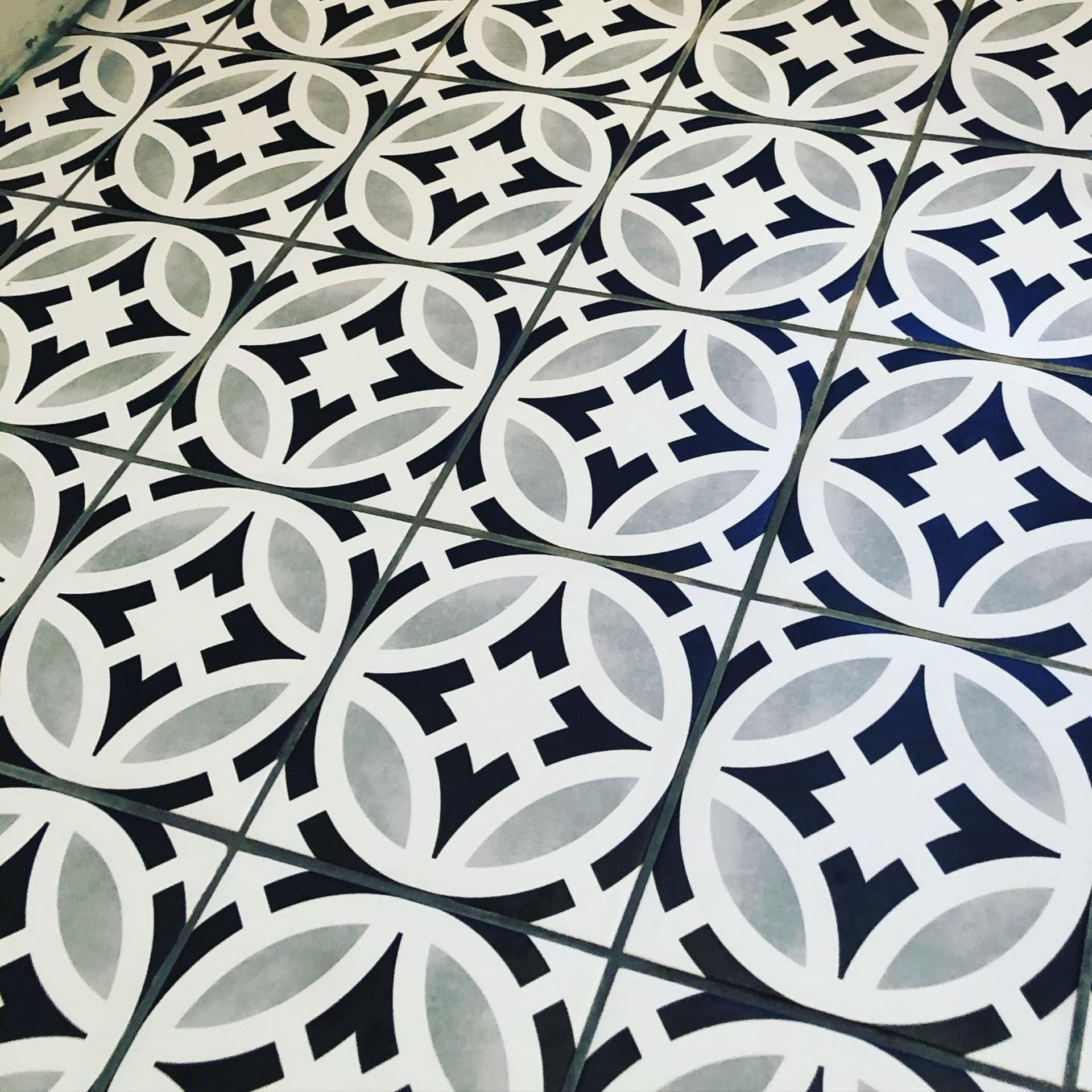 New England Mono Star Decor Tile