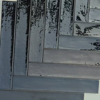 Tortosa Iron Black Tile